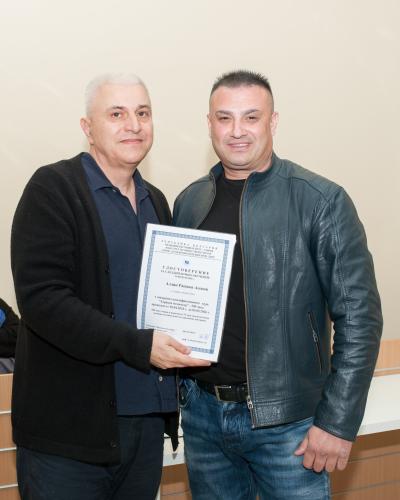 16 нови здравни медиатори успешно завършиха обучението си и получиха сертификати