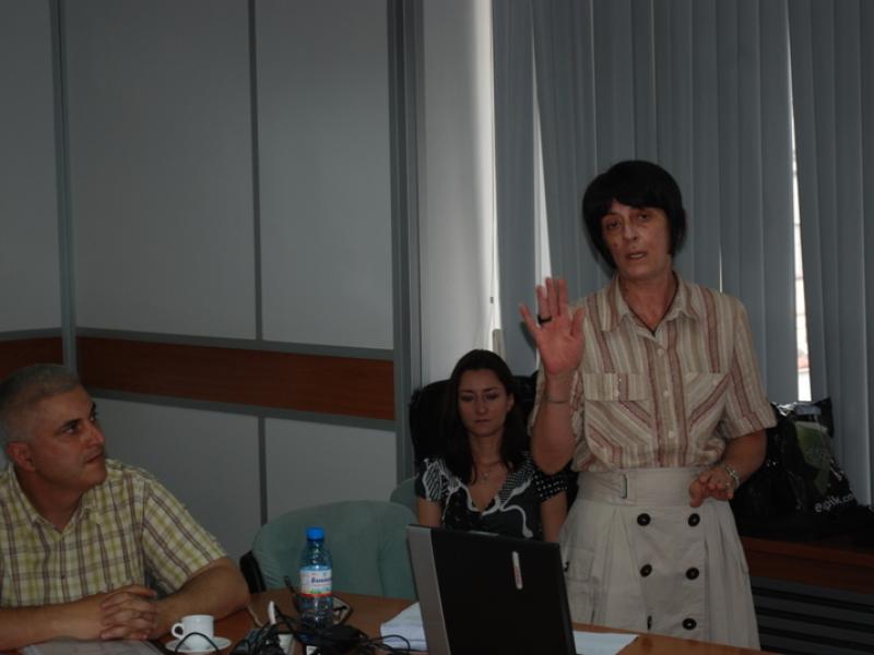 Многоуважаеми здравни медиатори,